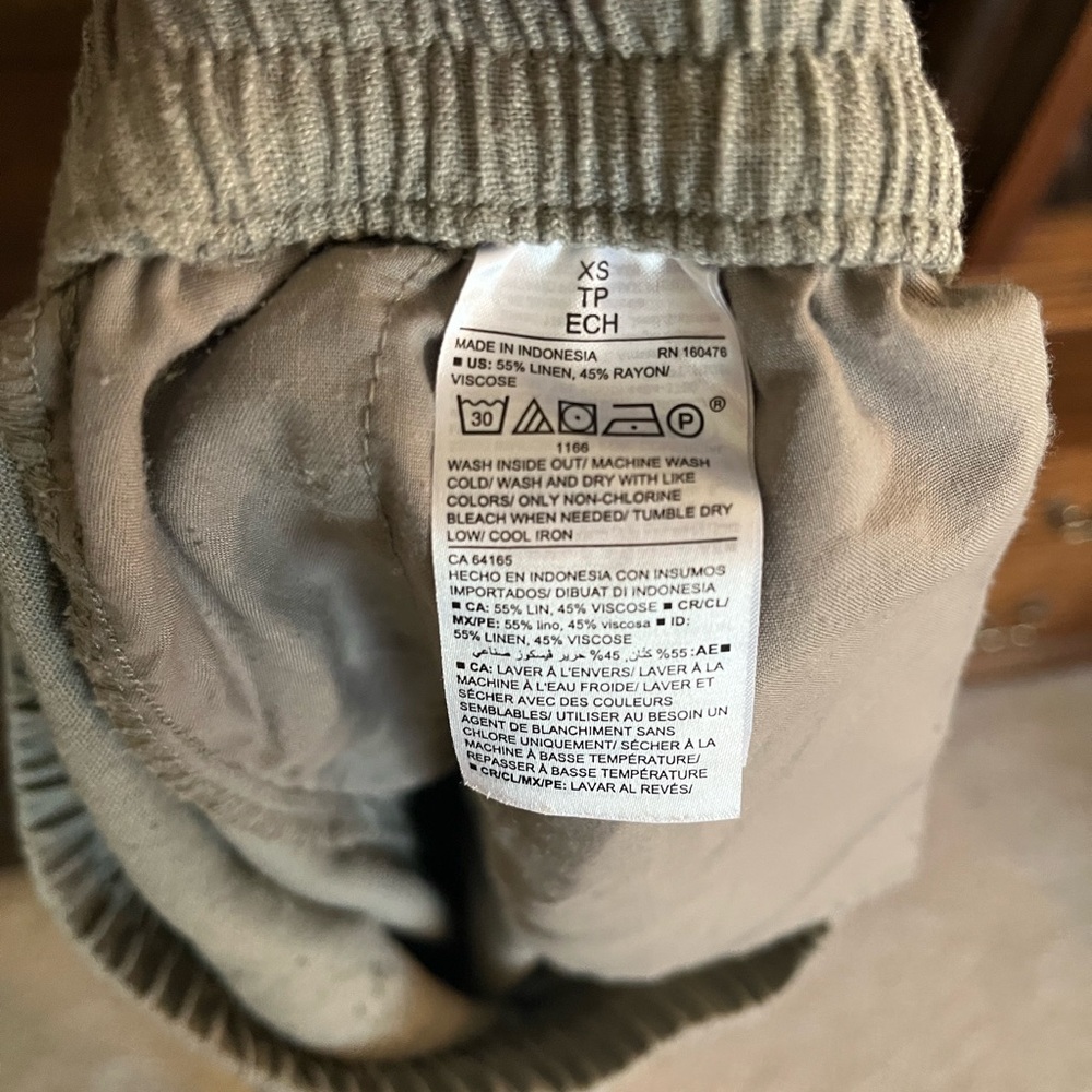 Old Navy Linen Blend Wide Leg Pants - Picture 4 of 4
